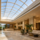 lucernarios-para-hoteles-luz-natural-lobby